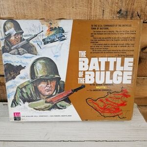Vintage '65 Avalon Hill Battle of the Bulge Strategy Game